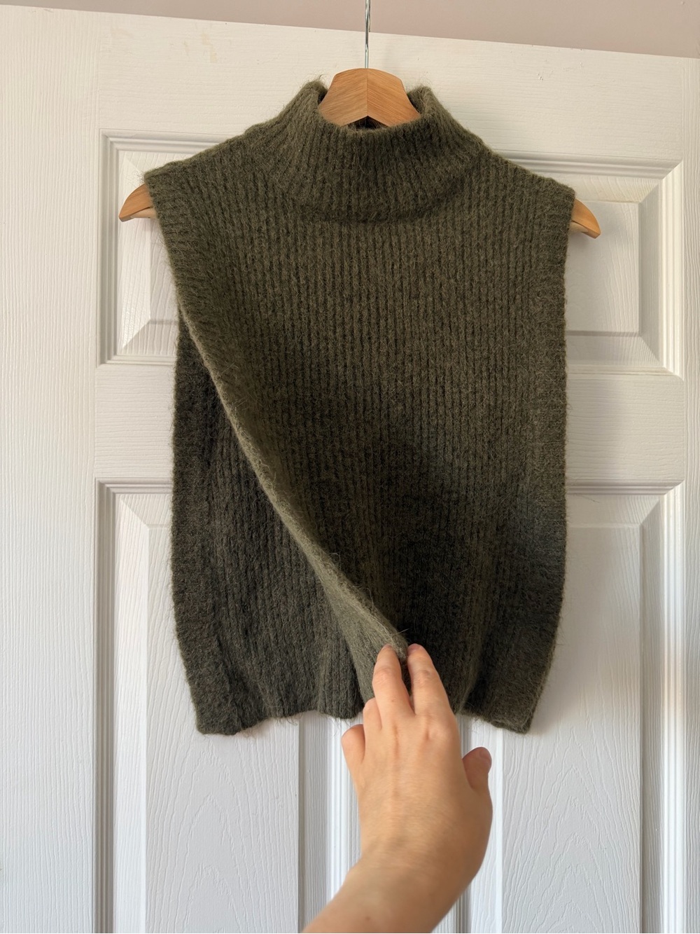 NWOT Selected Femme Turtleneck Sweater Vest-like Wool Piece in Olive Green